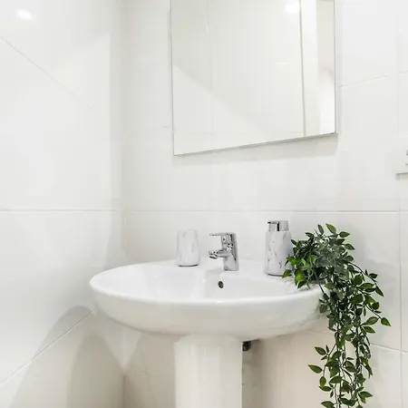 Serene & Spacious - Center By Rems Apartment Malaga
