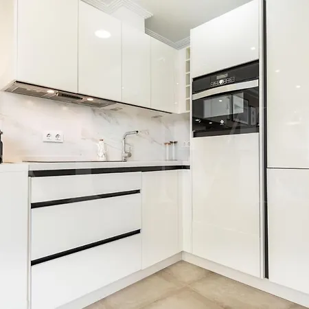 Apartment Serene & Spacious - Center By Rems
